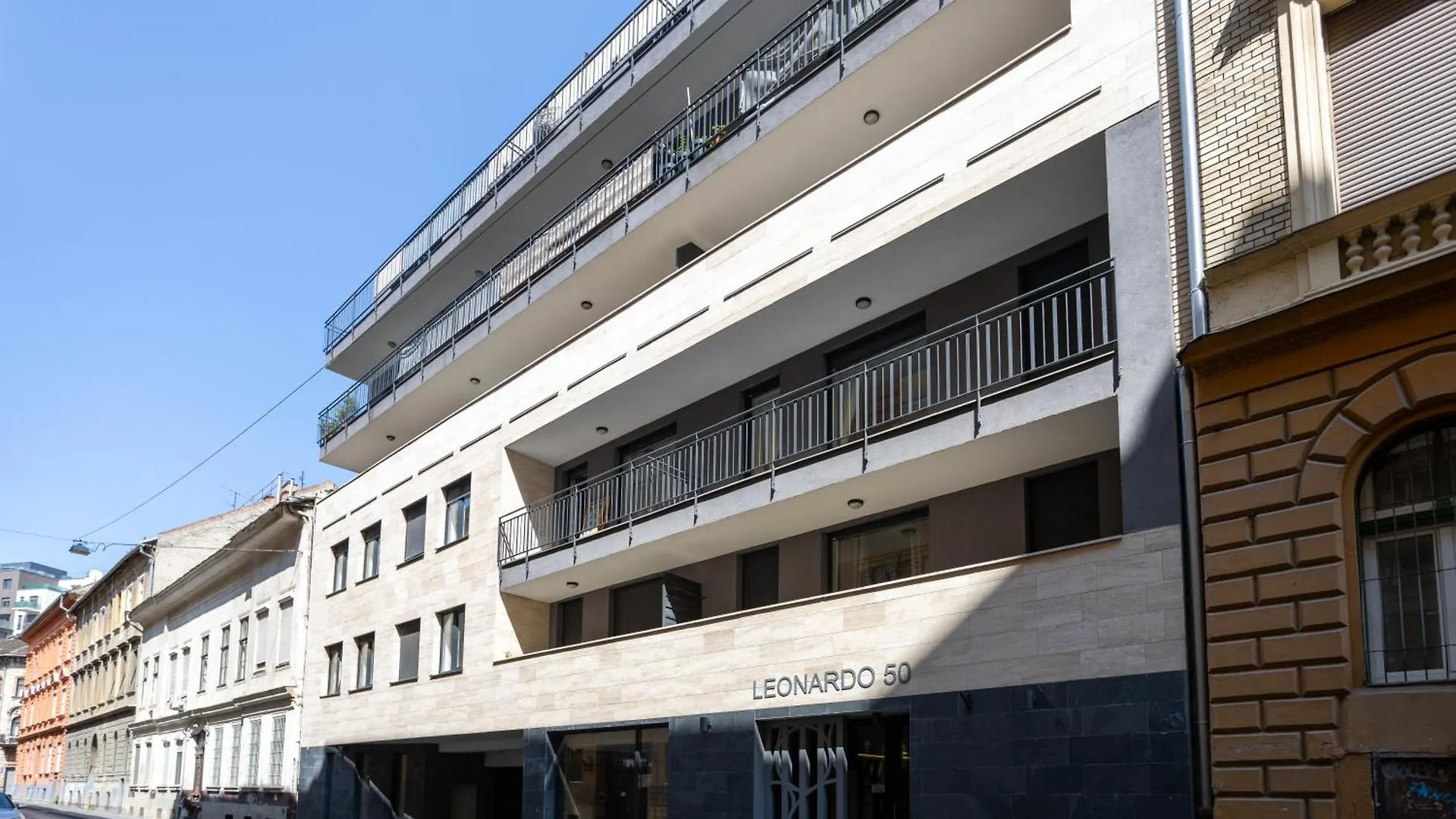 Vivid Studio With Balcony With Free Private Parking Budapest