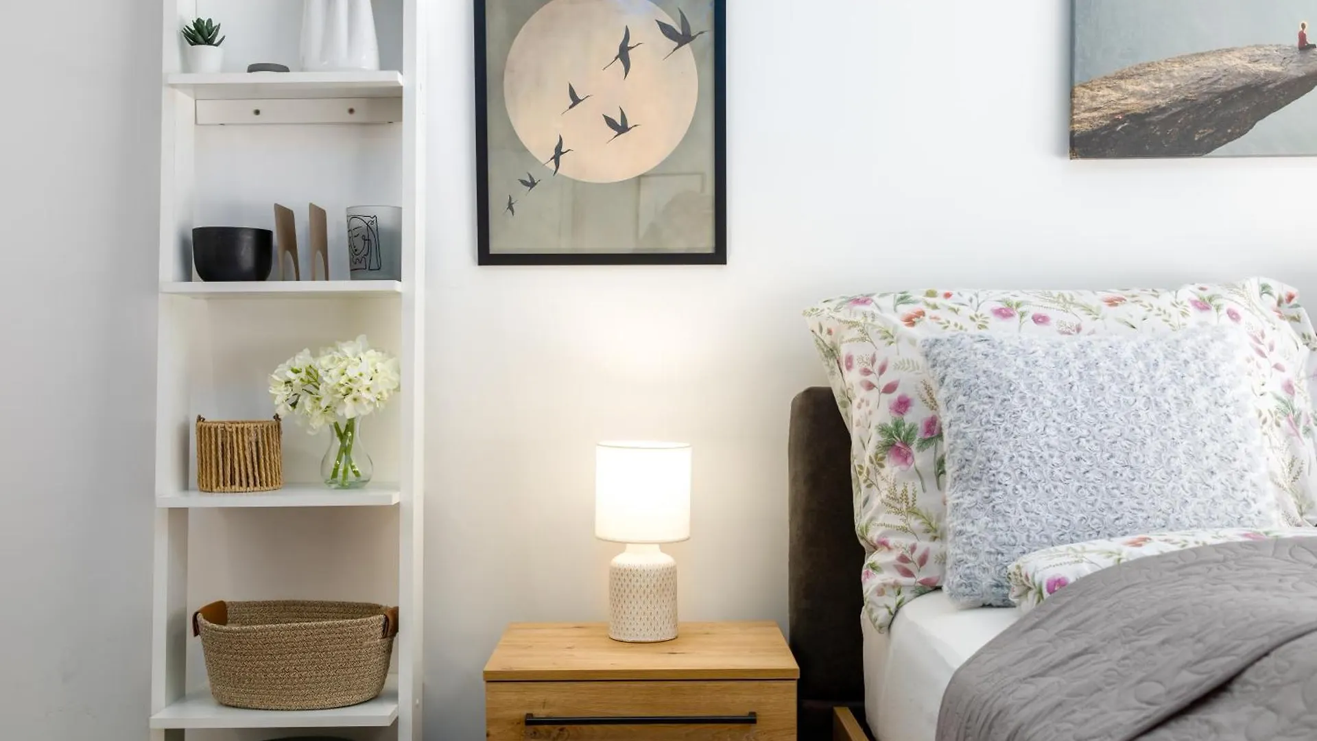 Lejlighed Vivid Studio With Balcony With Free Private Parking Budapest