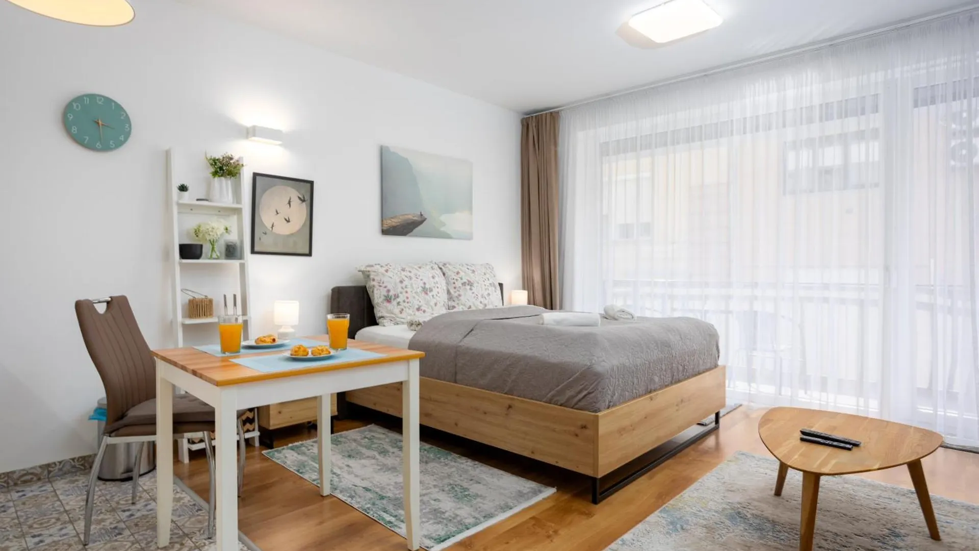 Vivid Studio With Balcony With Free Private Parking Budapest Ungarn
