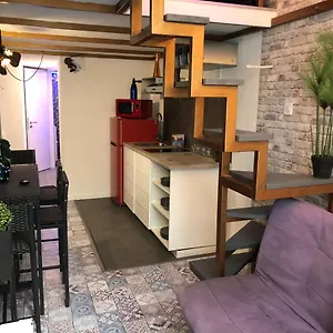  Apartamento Corvin Ruinpub Designed